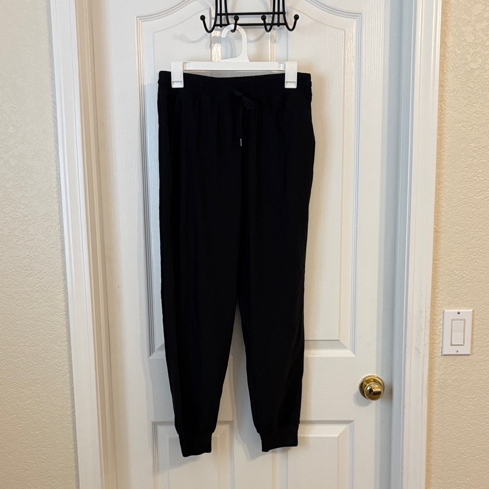 Old Navy SLEEKTECH Go-Dry Women’s Black Jogger Pants Size S